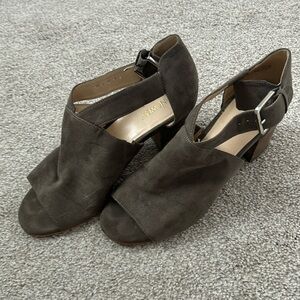 Open toed Nine West heels